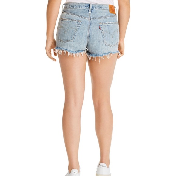 Levi's 501 Denim Shorts in Waveline - Picture 4 of 6